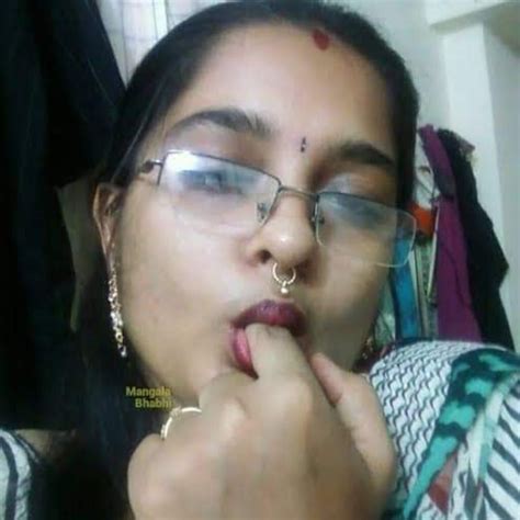 Bhabhi Fingering Porn Videos